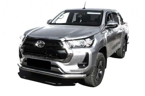 Защита переднего бампера d76 Toyota Hilux (2020)