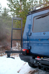 Задний силовой бампер АМЗ на Mercedes G-класс